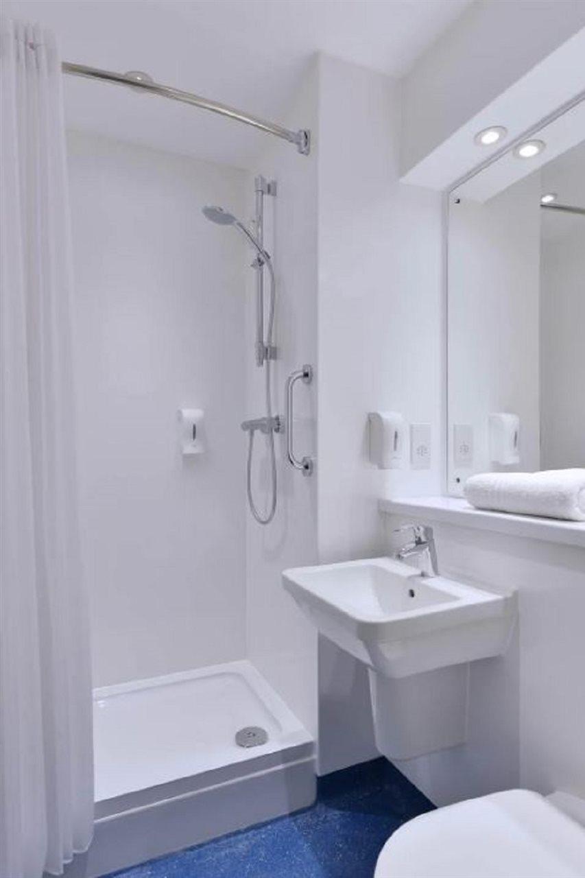 Travelodge Arundel Fontwell Buitenkant foto